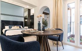 Modern Studio In The Heart Of Malaga By Rems